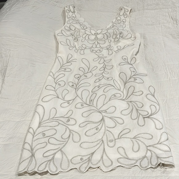Antonio Melani white with silver embroidery design dress for any occasion sz 6 - Picture 3 of 16